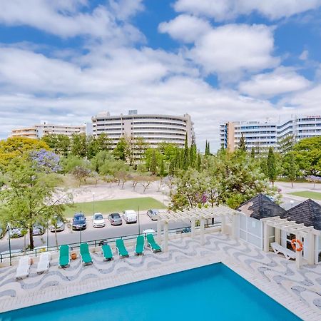 Talia - Pool City Center - 빌라모라 외부 사진