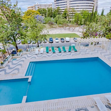Talia - Pool City Center - 빌라모라 외부 사진